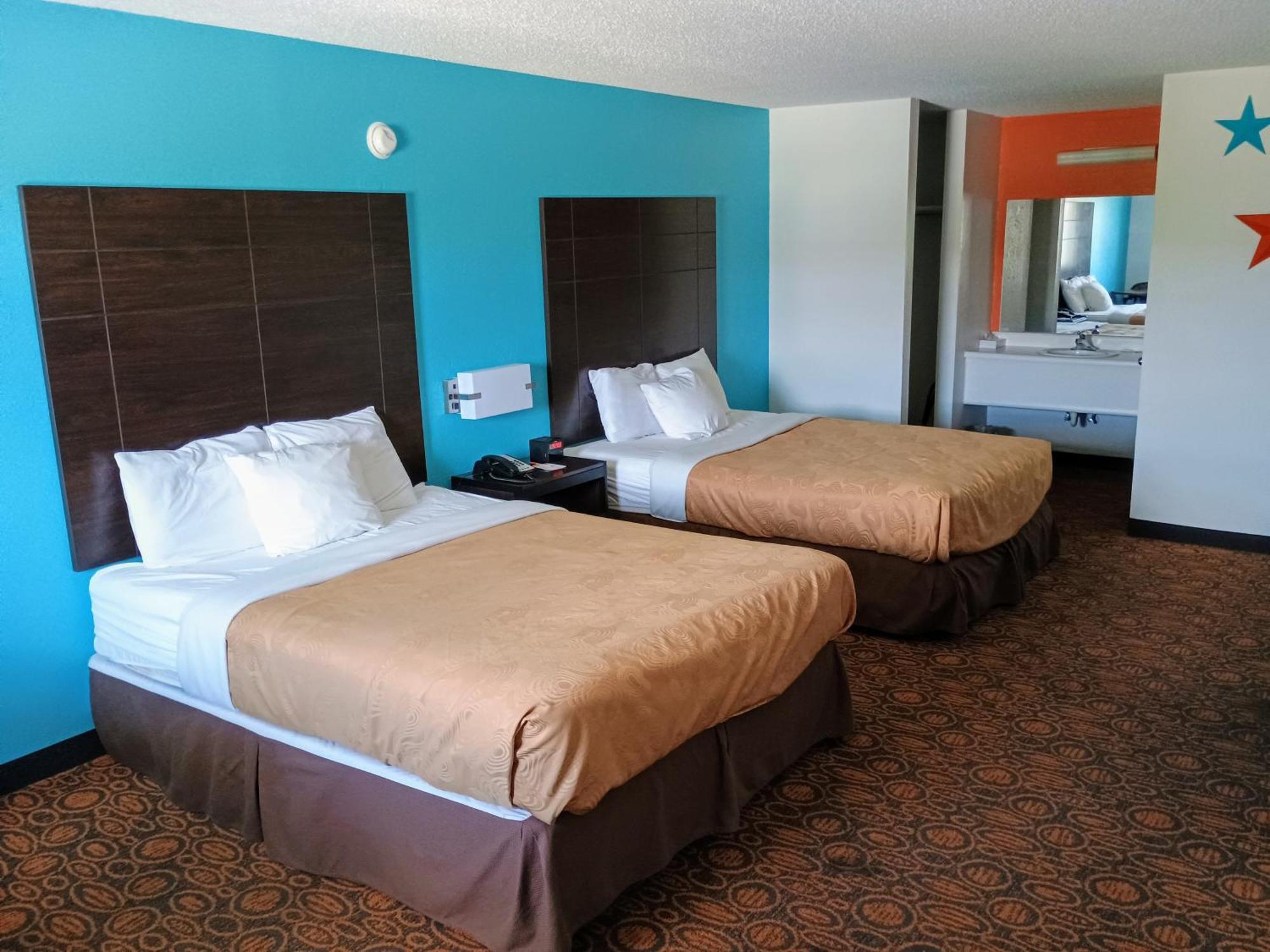 Howard Johnson By Wyndham Branson Theatre District Екстер'єр фото