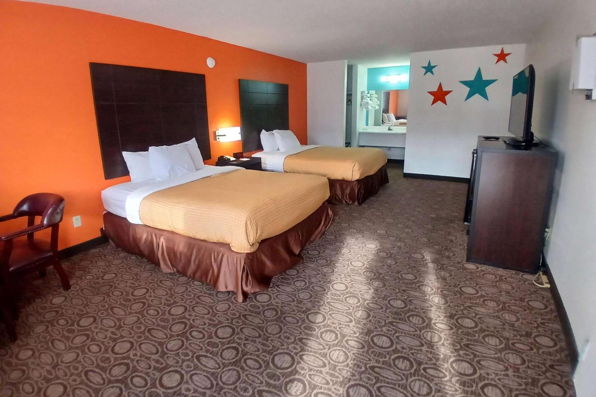 Howard Johnson By Wyndham Branson Theatre District Екстер'єр фото